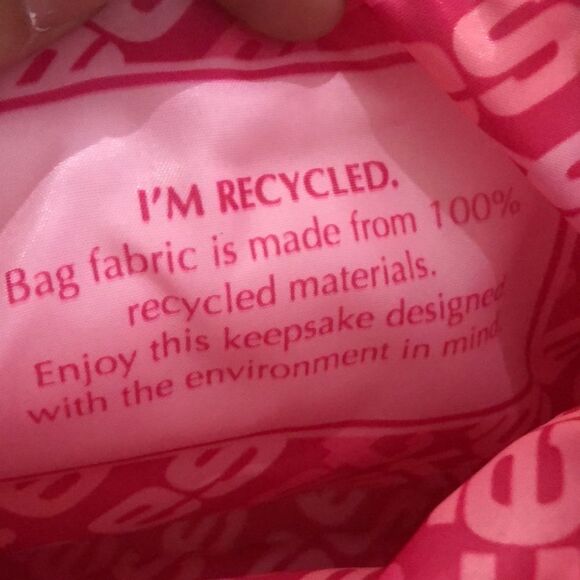 NEW Estee Lauder puffer recycled cosmetic bag Wristlet. - Picture 5 of 5